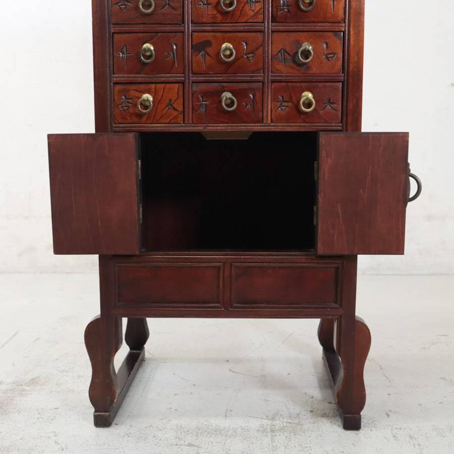 李朝家具 魚錠前付き 彫文字 ヤクジャン 薬箪笥 小引き出し 韓国朝鮮 古民具