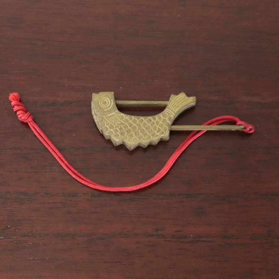 李朝家具 魚錠前付き 彫文字 ヤクジャン 薬箪笥 小引き出し 韓国朝鮮 古民具