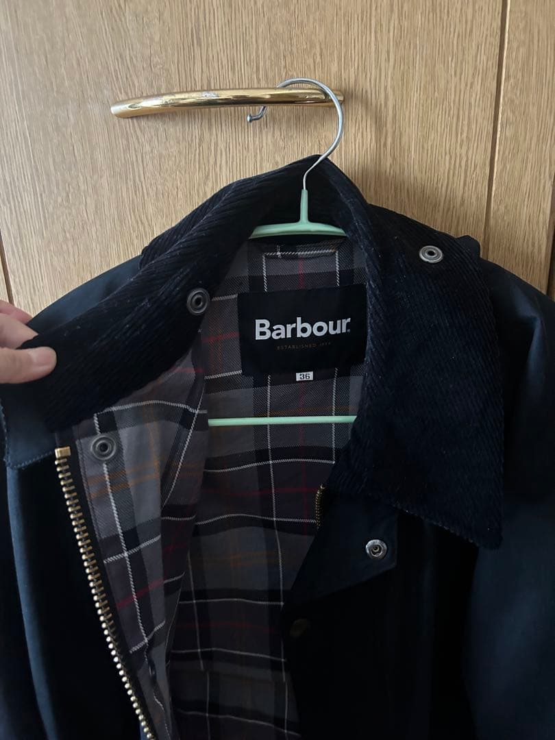 カジュアル黒ジャケット コーデュロイ襟付き