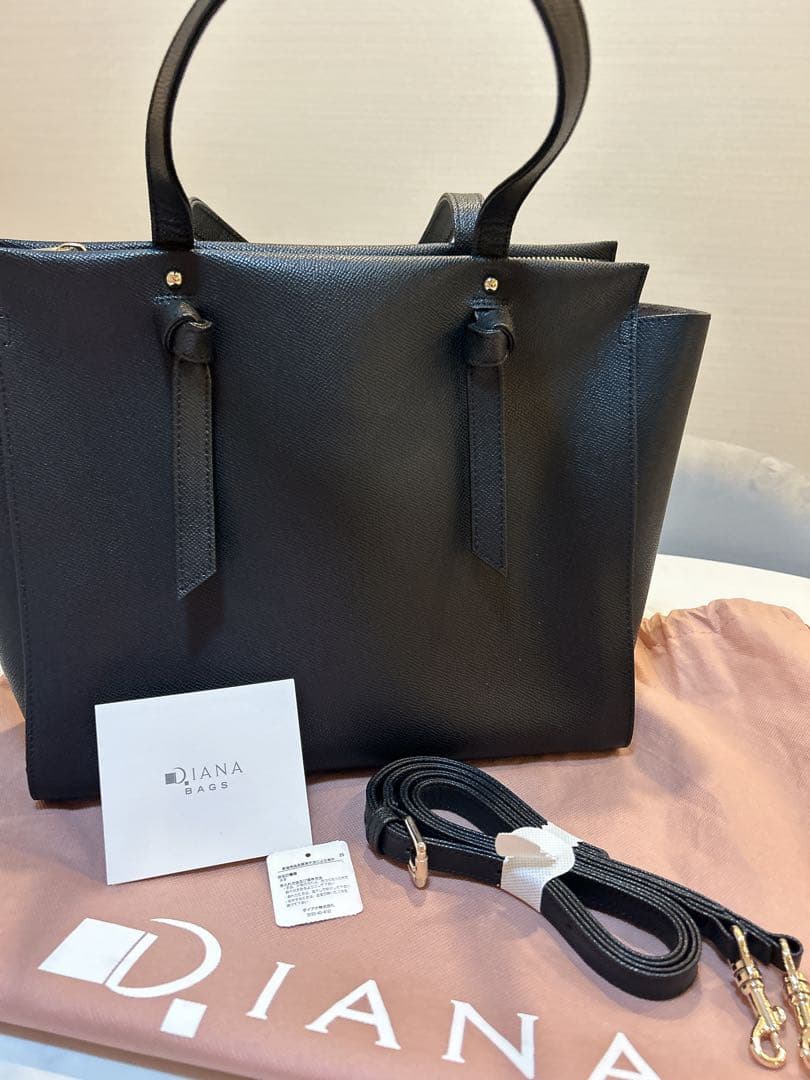 DIANA 黒 ビジネスバッグ　トートバッグ