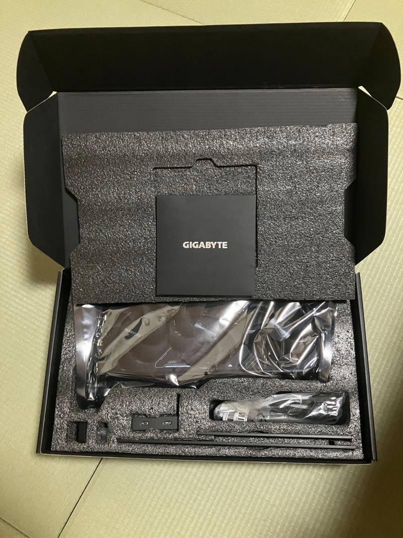 【新品・未使用、国内正規品】GIGABYTE RTX5080 WindForce