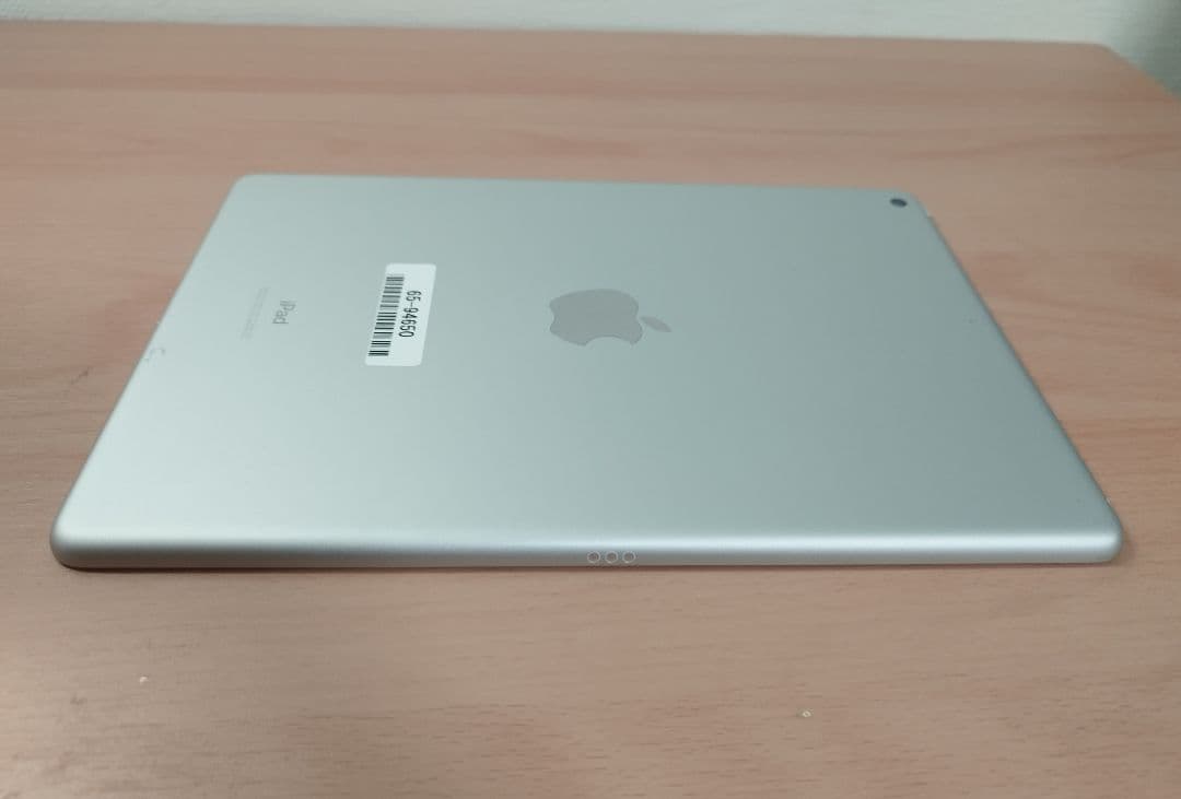 ★Apple iPad 第8世代 Wi-Fi 32GBシルバー A12/32GB