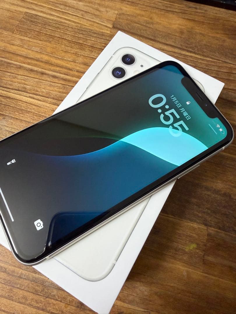 iPhone11 128GB SIMフリー バッテリー81%