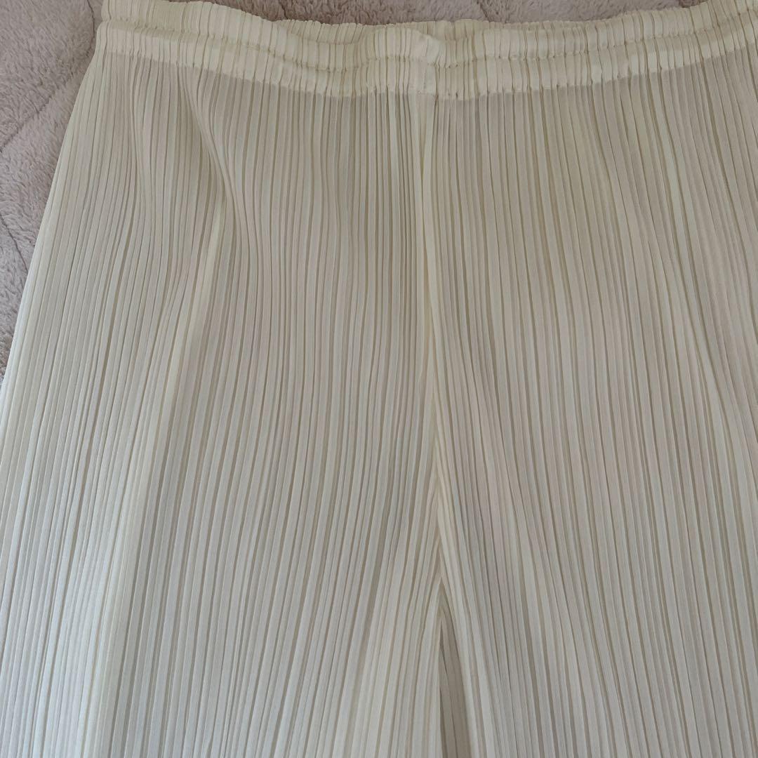 パンツ ISSAY MIYAKE pleats please