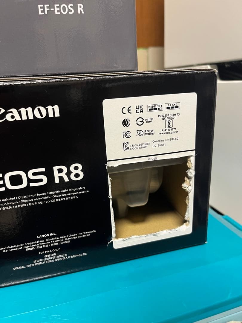 Canon EOS R8 ボディ