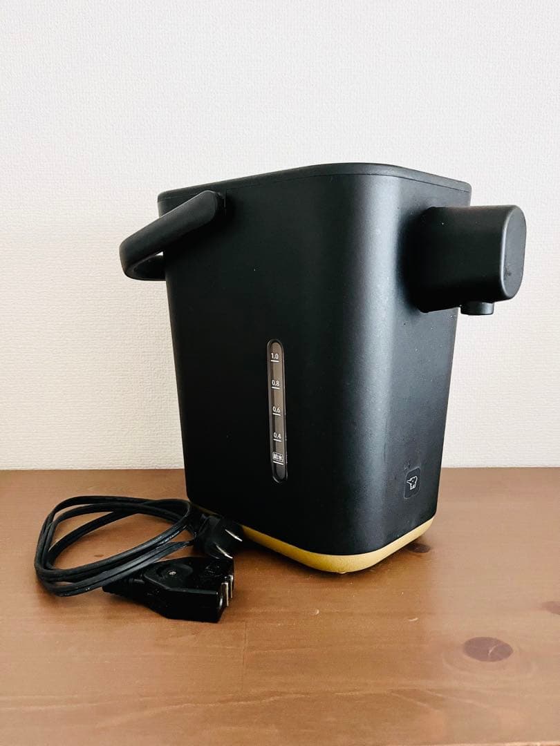 象印　デザイン電気ポット ブラック ゴールド