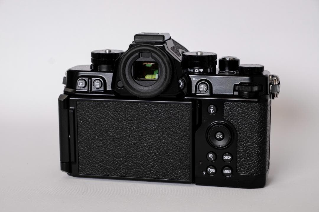 Nikon Z f Z 40mm F2（Special Edition）