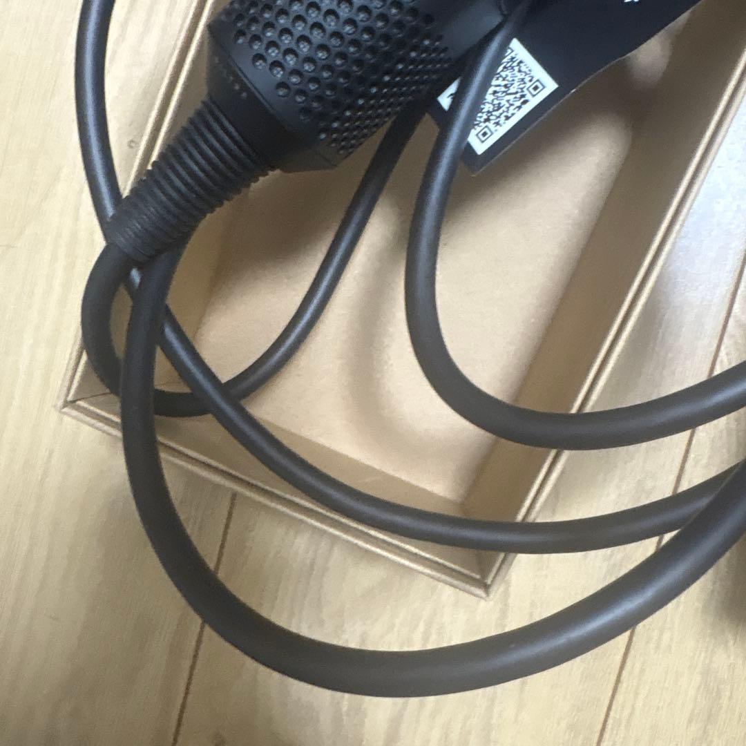 【SALE】ダイソン　ヘアストレイトナー