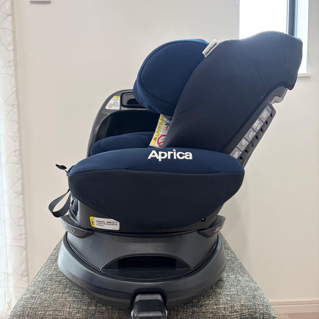 【美品】アップリカ　チャイルドシート　ディアターン プラス ISOFIX AB⭐︎