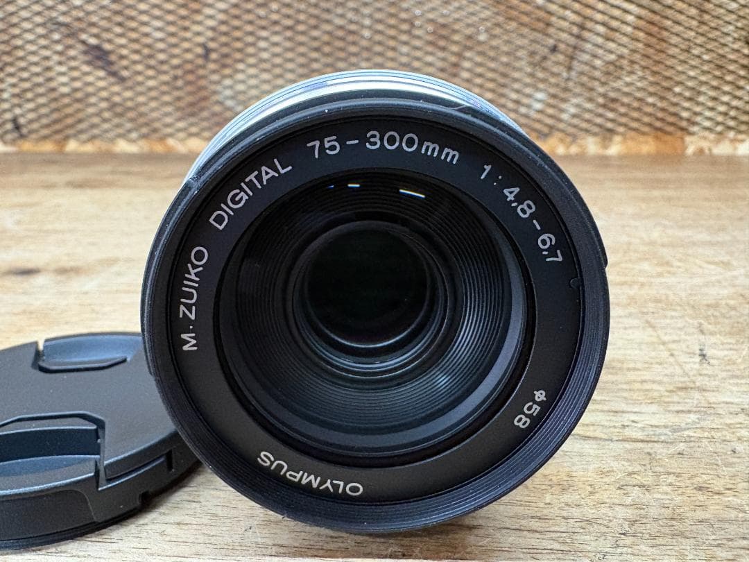 オリンパス★M.zuiko★75-300mm★F4.8-6.7