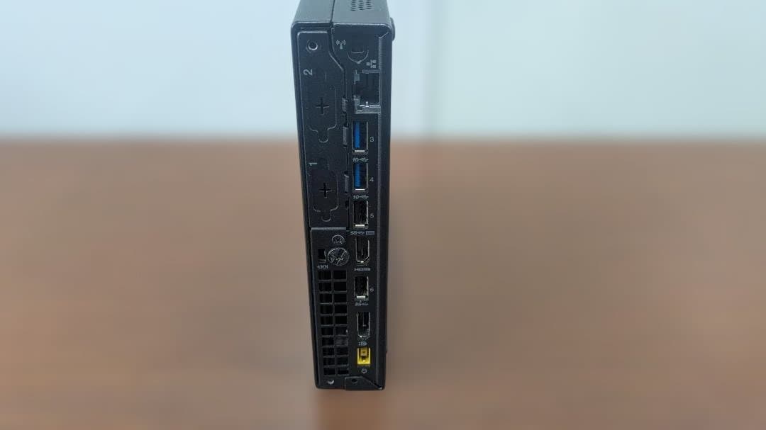 ミニPC Lenovo ThinkStation P330 Tiny