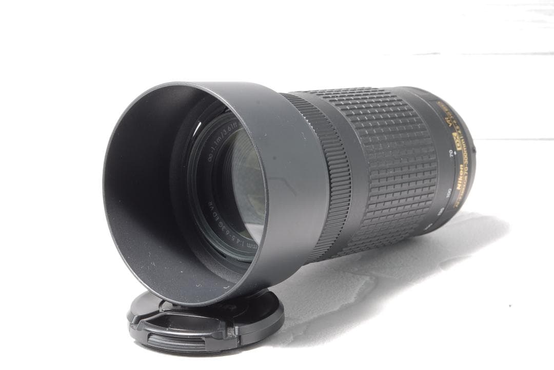 Nikon AF-P 70-300mm VR 超望遠レンズ レンズフード付　美品