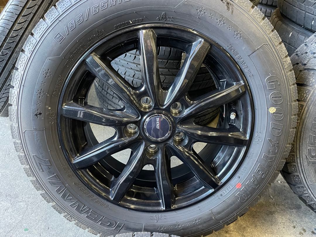 25、26、27セレナ用　バリ山　195/65Ｒ15　スタッドレス