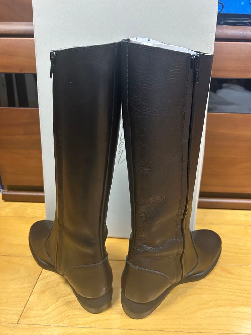 (新品未使用)ヨーガンレール ロングブーツ　ブラック23.5センチ