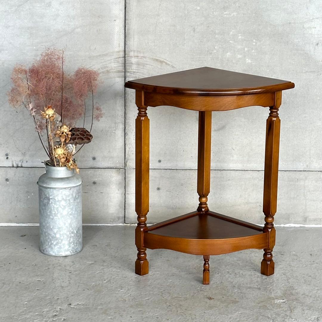 ✦80年代✦ 昭和レトロ 純喫茶の片隅にありそうな 木製コーナーテーブル 花台