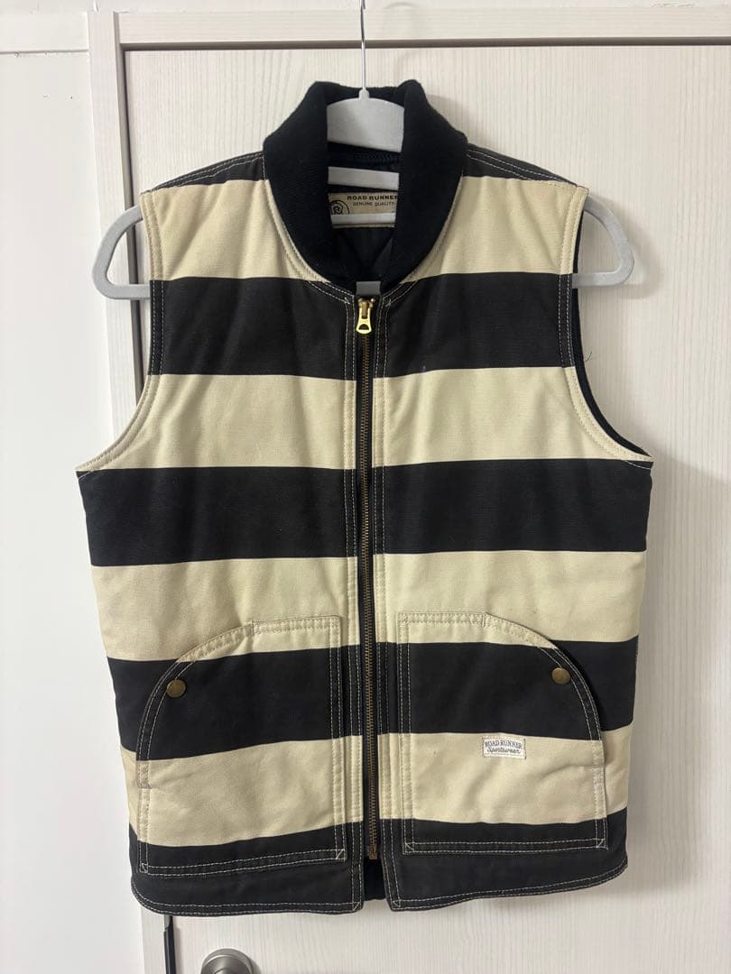 神戸　ロードランナー　ROADRUNNER ダウンベスト　囚人