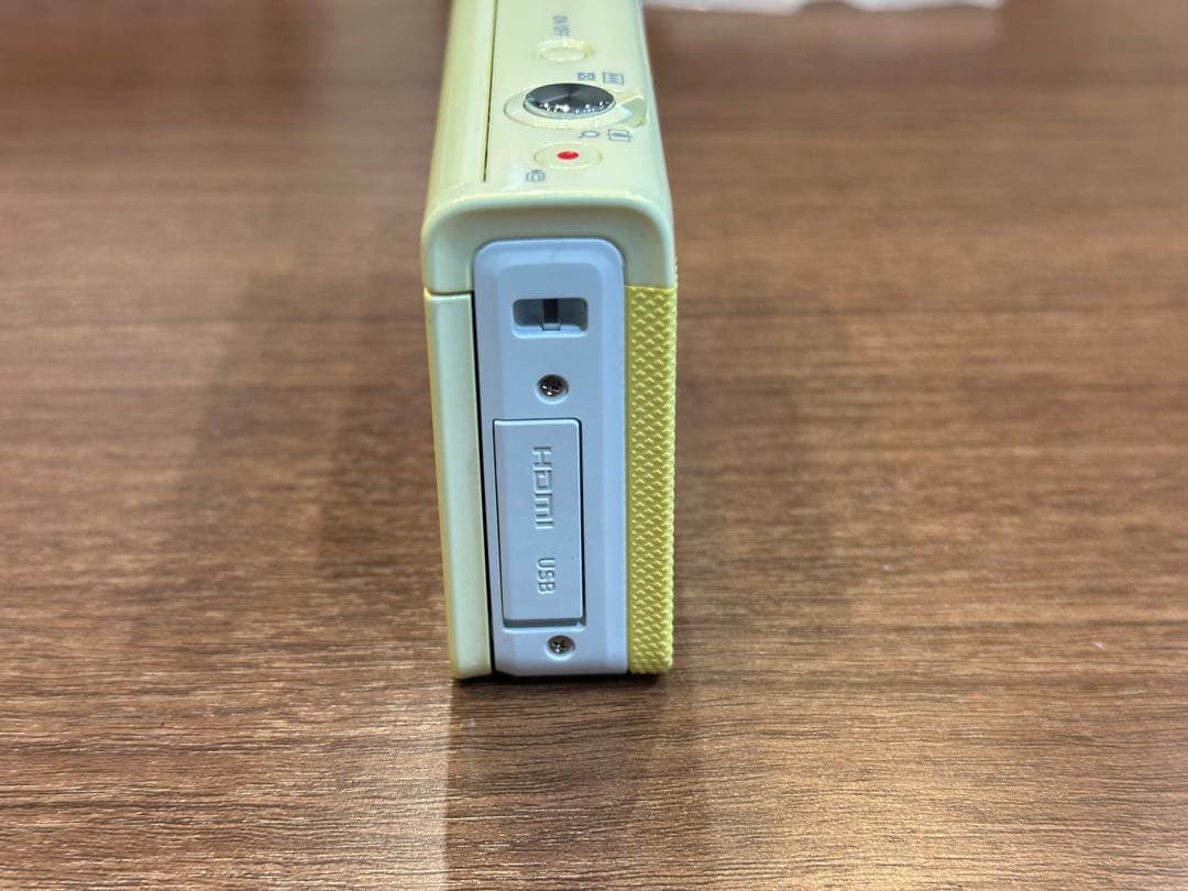 a*a様 美品 CASIO EXILIM デジカメ EX-ZR70 イエロー