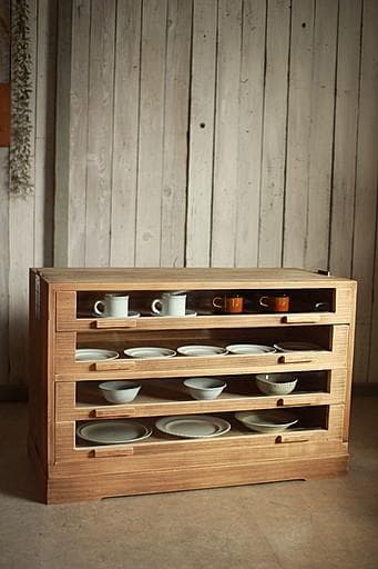 古い前面ガラスの引き出し4段　カトラリー収納　食器棚　収納棚　古家具