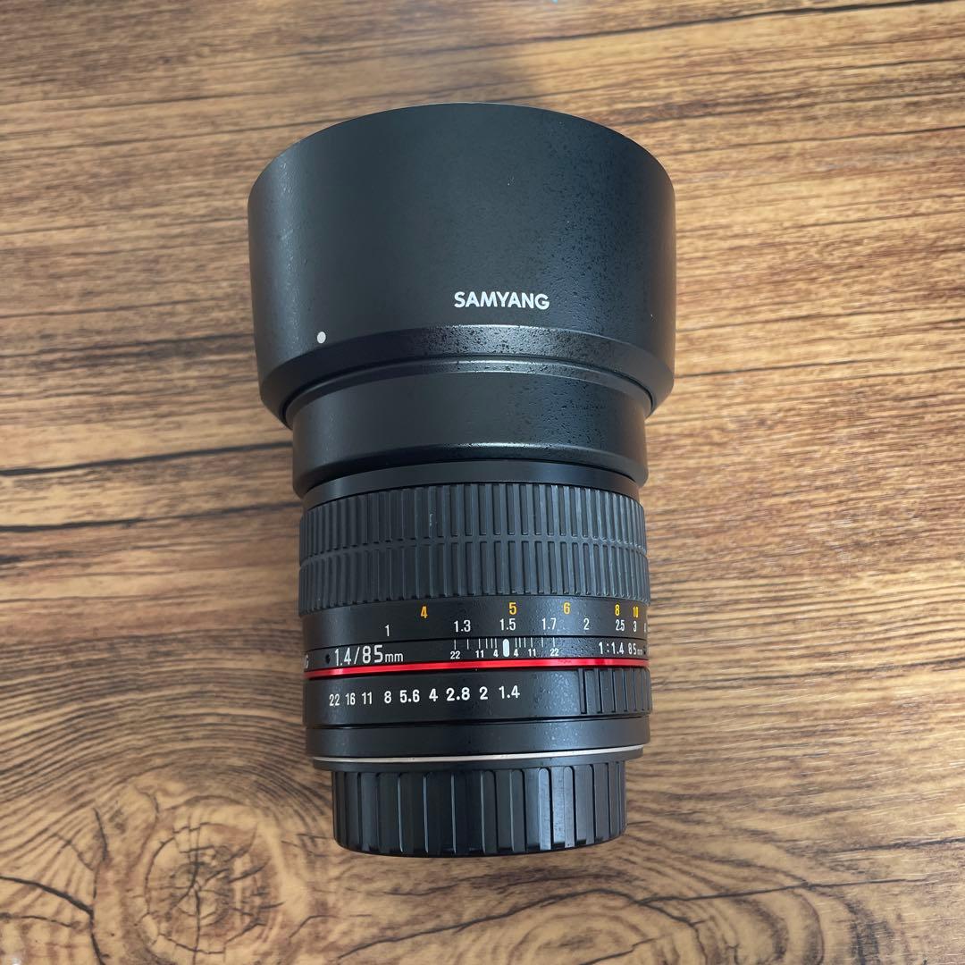 samyang サムヤン　85mm f1.4 canon EFマウント MF