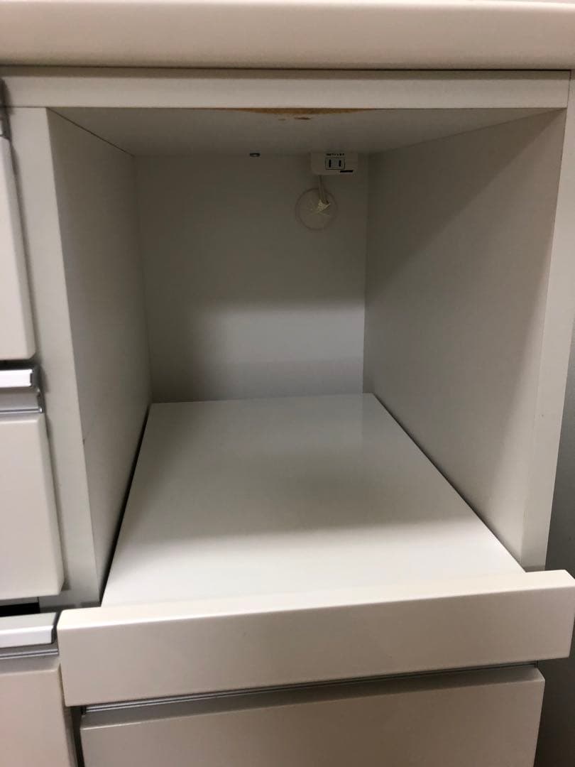 【送料込み】ニトリ　キッチンカウンター　食器棚