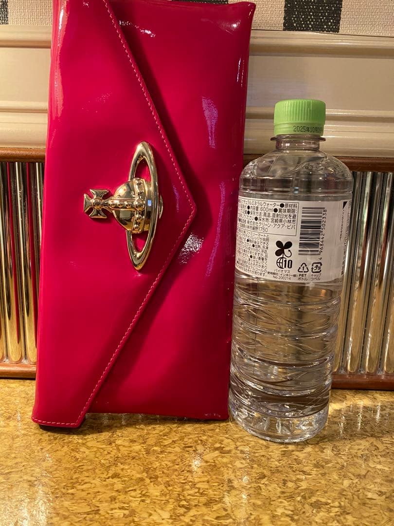 7352.【レア】Vivienne Westwood デカオーブ クラッチバッグ