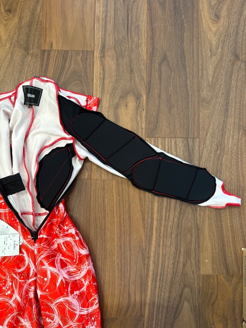 【新品未使用】ゴールドウィン スキー レーシングワンピース 赤 160