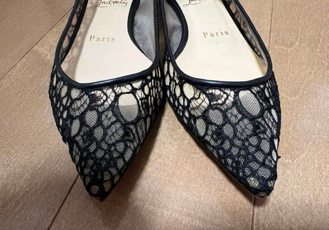 クリスチャンルブタン 黒レースフラットシューズ　35サイズ22cm相当