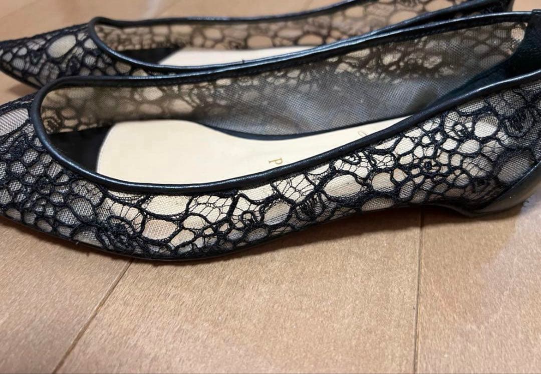 クリスチャンルブタン 黒レースフラットシューズ　35サイズ22cm相当