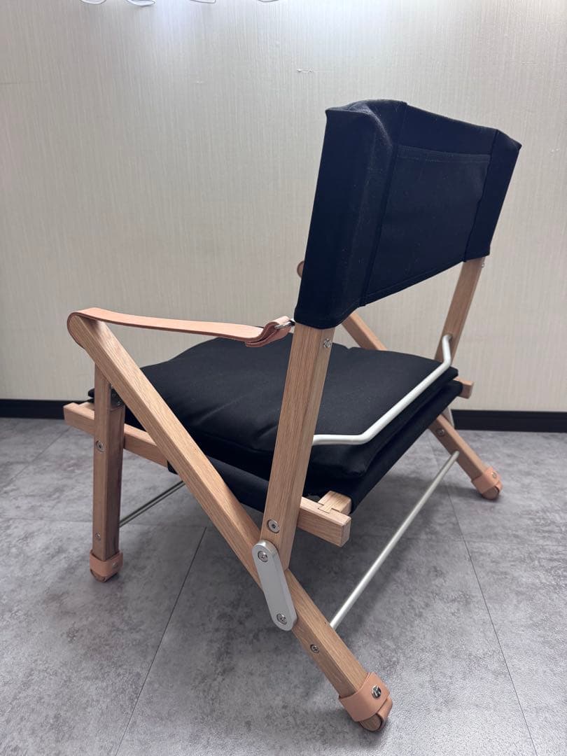 wanderout × yool yo chair black