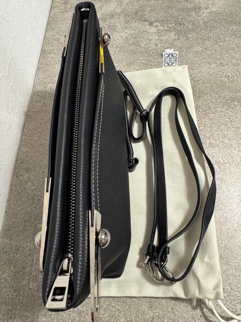 LOEWE ロエベ ミッシー スモール クラッチ ショルダーバッグ ブラック