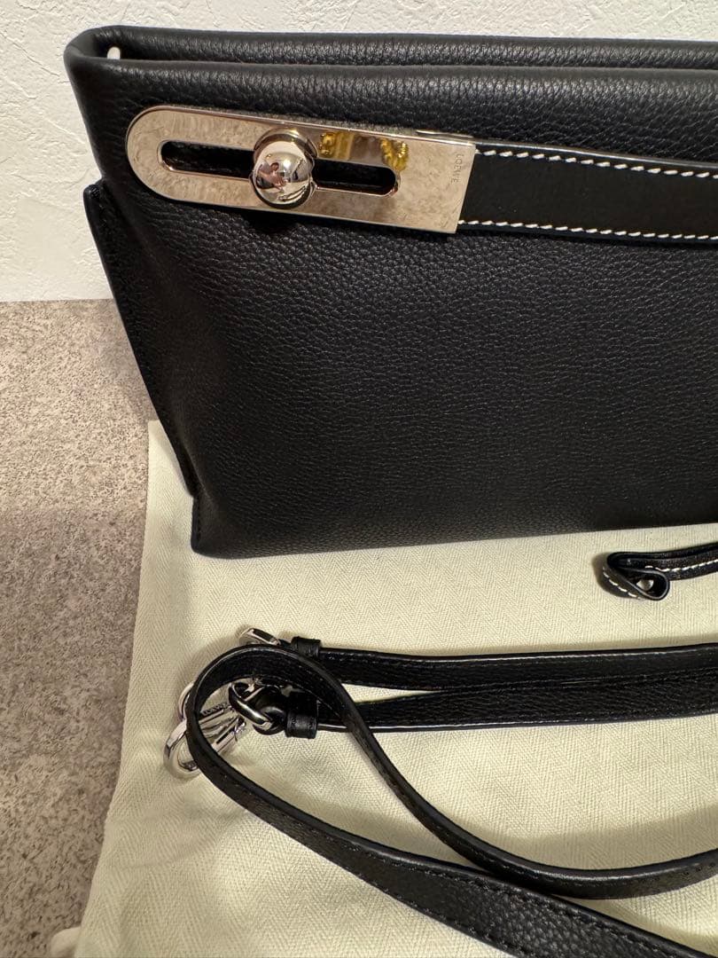 LOEWE ロエベ ミッシー スモール クラッチ ショルダーバッグ ブラック
