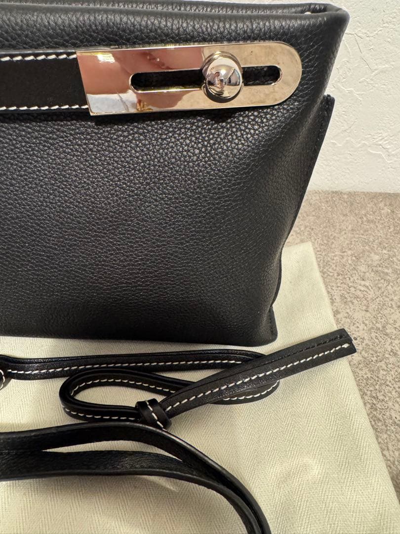 LOEWE ロエベ ミッシー スモール クラッチ ショルダーバッグ ブラック