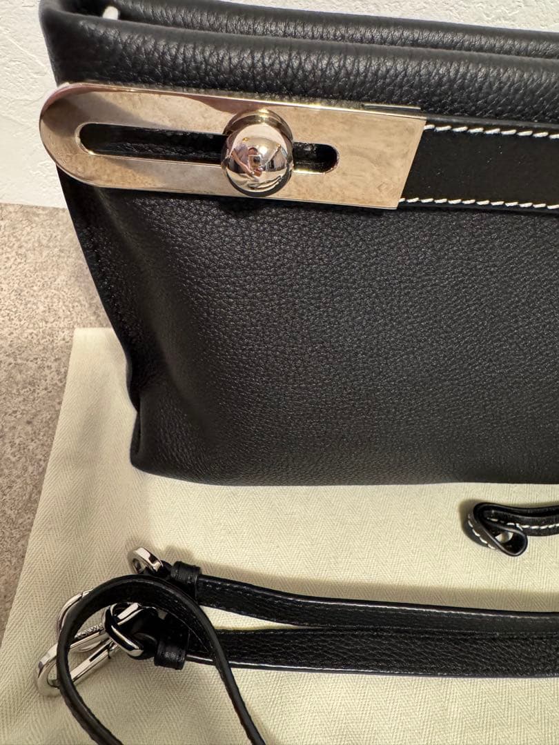 LOEWE ロエベ ミッシー スモール クラッチ ショルダーバッグ ブラック