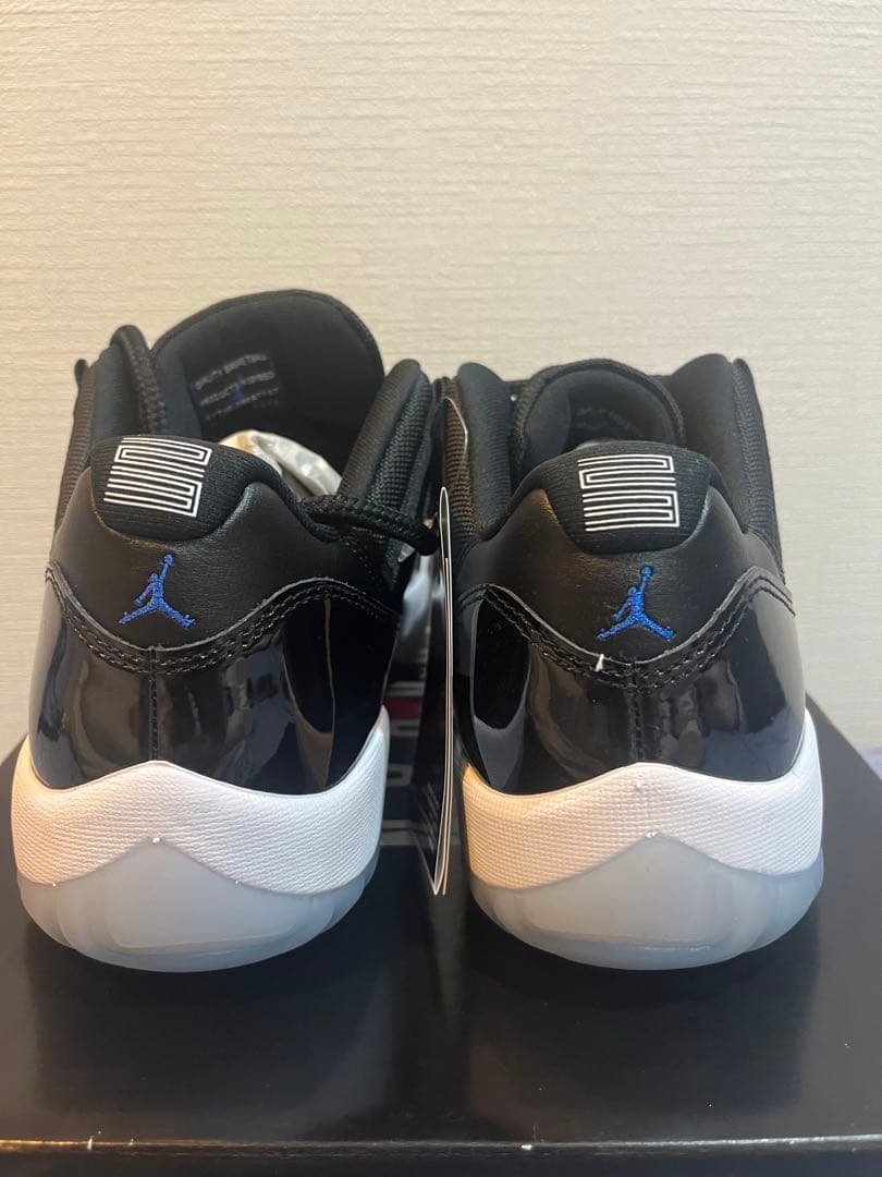 シューズ(男性用) NIKE AirJordan11 Retro Low  Varsity