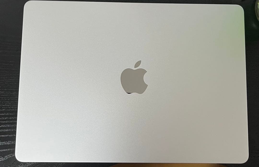 MacBook Air M4 16+512銀 13.6インチ 高級バッグ2個等付