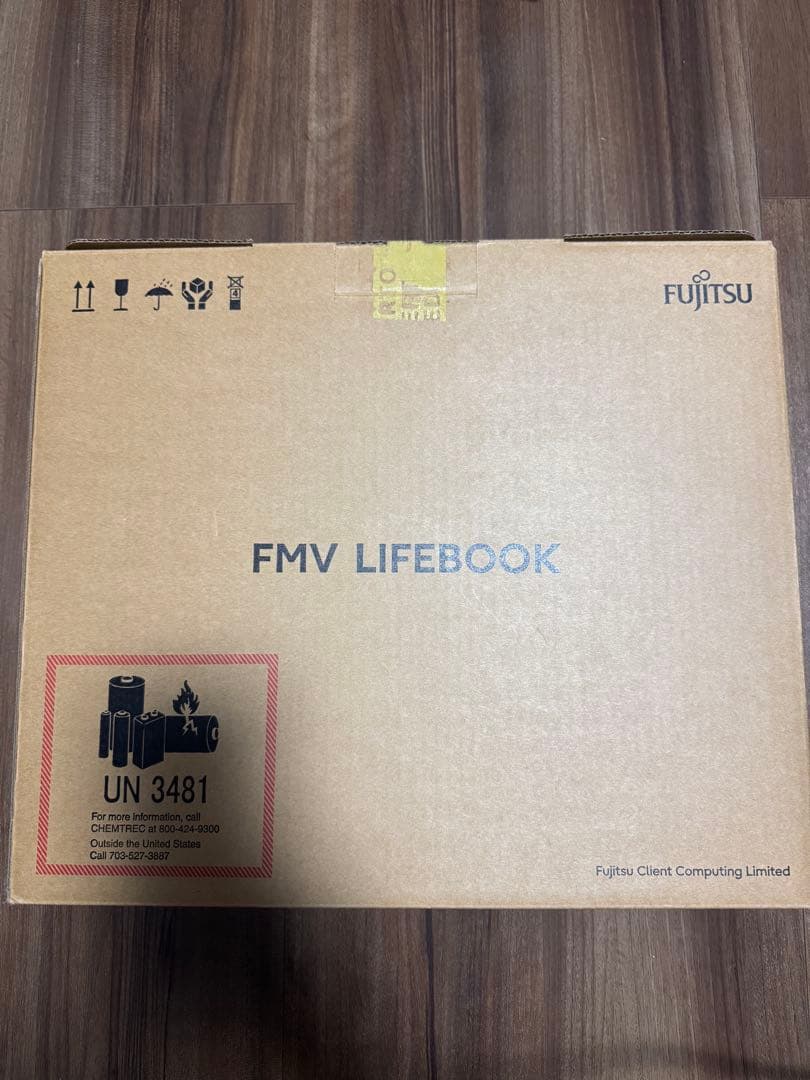 FMV LIFEBOOK WJ1AA52 512SSD ノートPC 極美品