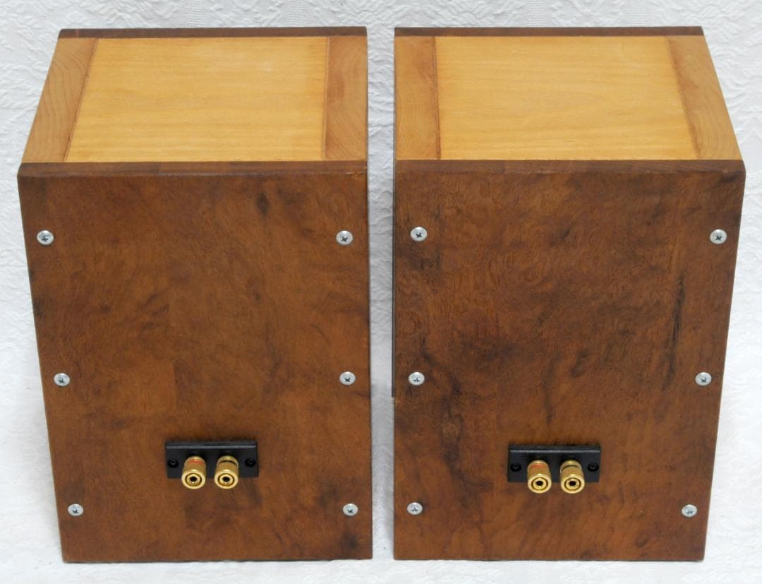 ◆ハンドメイドスピーカー ★無垢一枚板エンクロージャー製作品