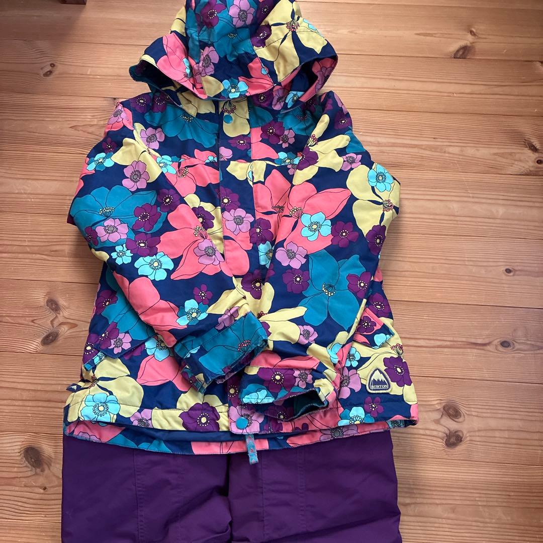 週末値下げ中　BURTON スノーボードジャケット とパンツのセットS