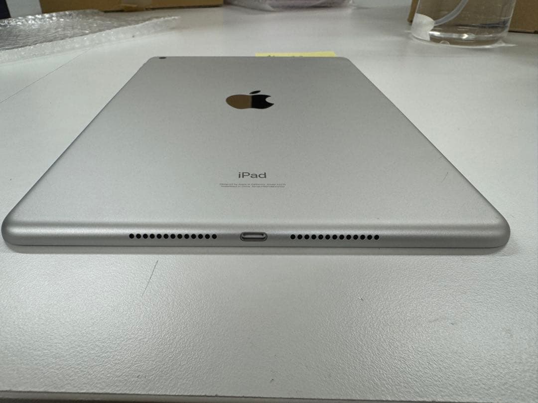 iPad第8世代 Wi-Fi 32GB シルバー ジャンク022