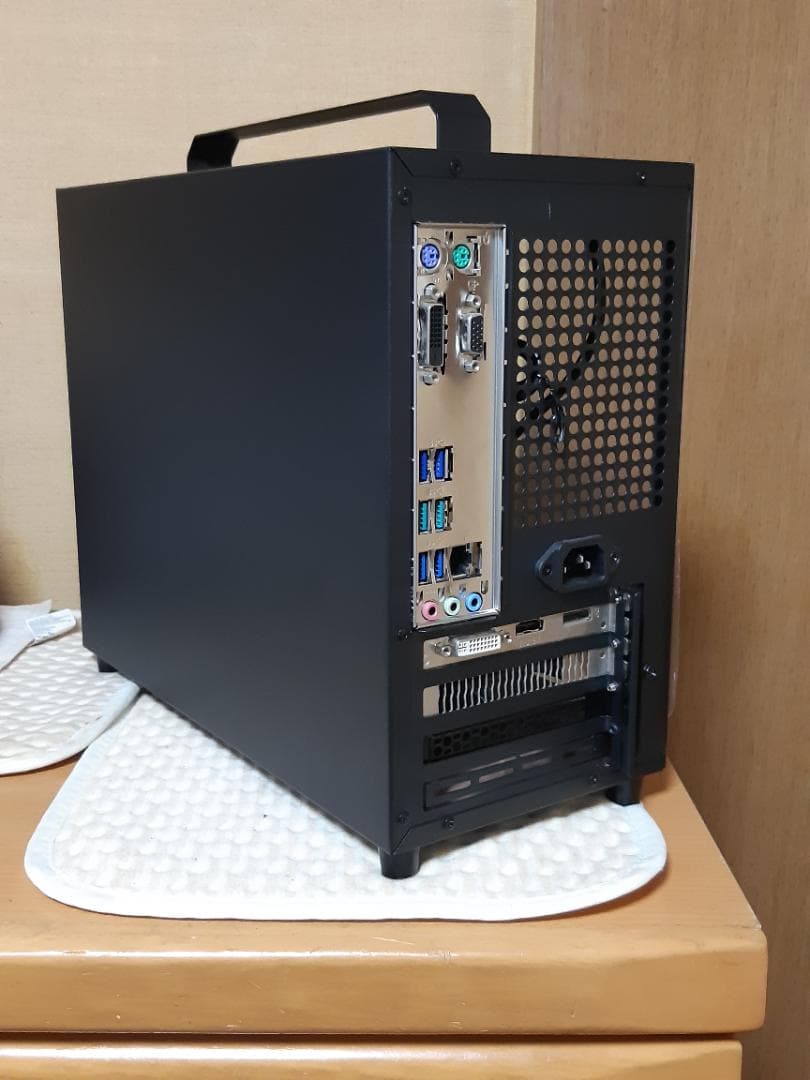 自作PC　RYZEN7 1700・8GB・128GB・R7 260X