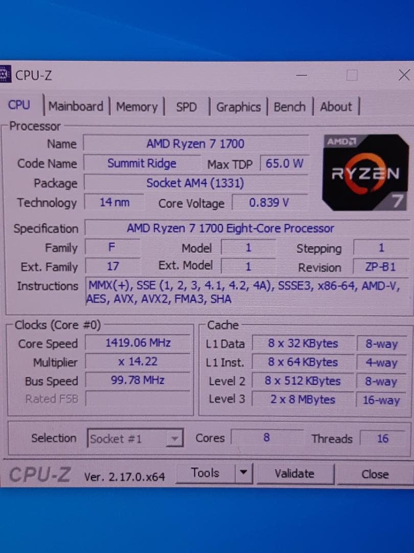 自作PC　RYZEN7 1700・8GB・128GB・R7 260X