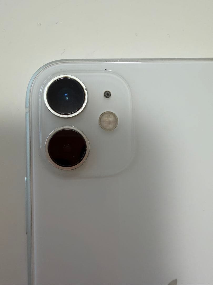 Apple iPhone 11 ホワイト 本体128GB 美品