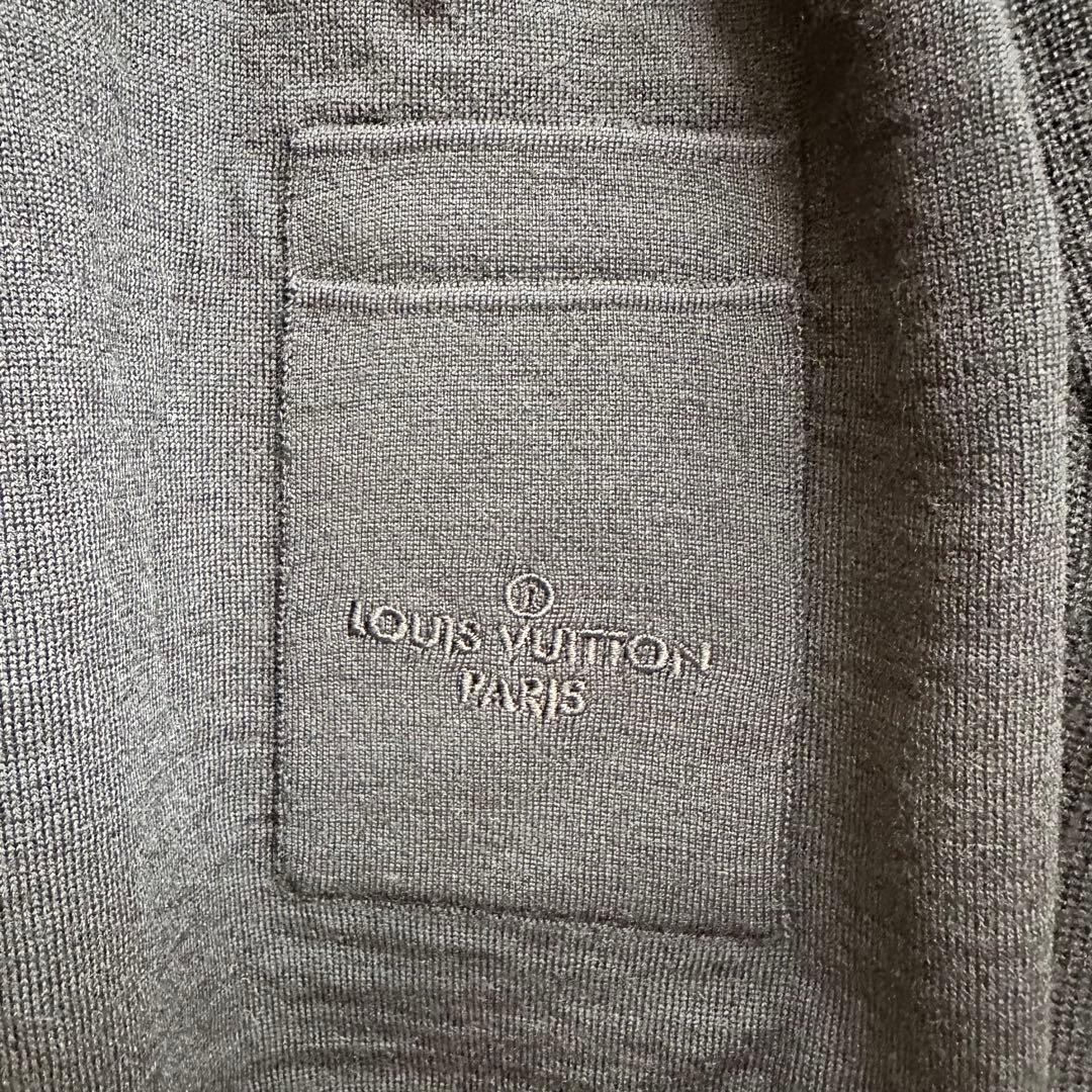 LOUIS VUITTON ブラック薄手ニットセーター