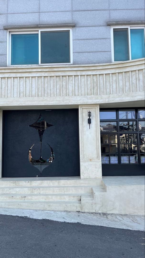 ベージュファーニット帽　ビーニー　thug club