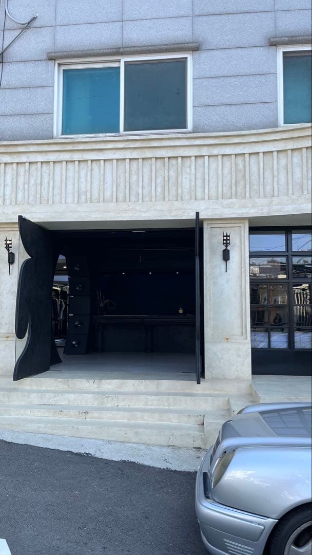 ベージュファーニット帽　ビーニー　thug club