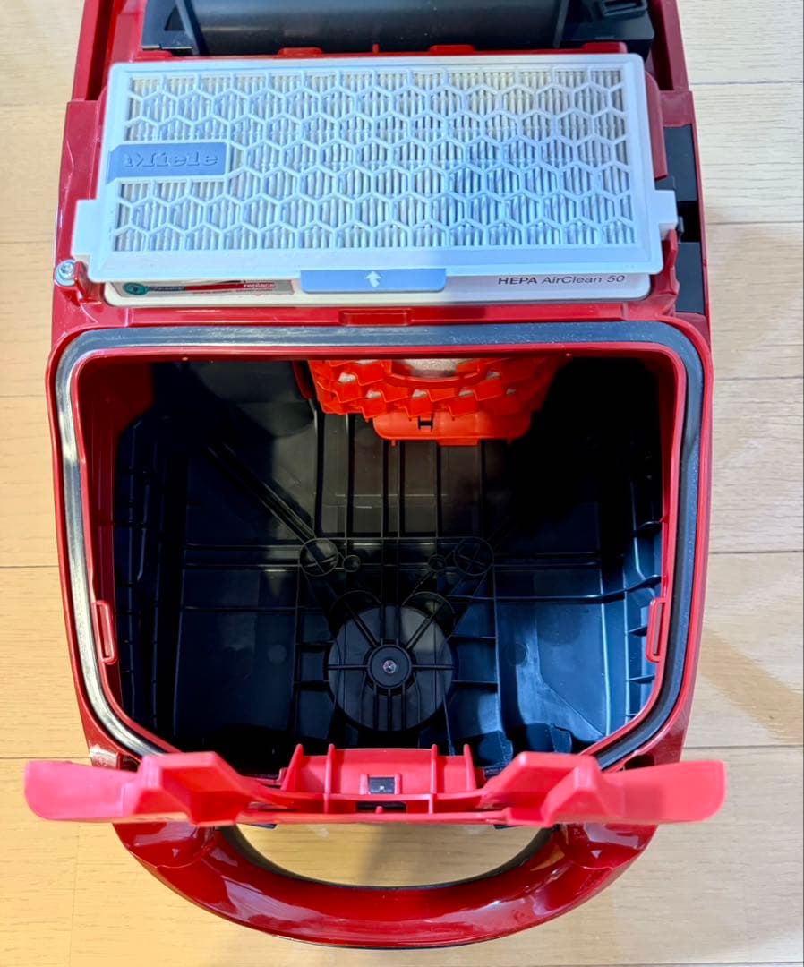 Miele Compact C2 掃除機本体・純正ダストバック6枚・取説付き