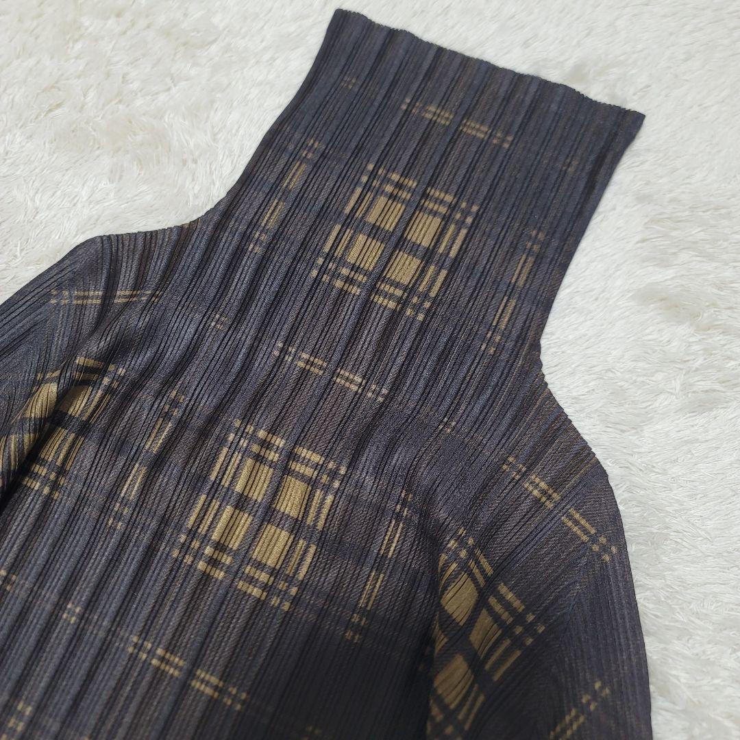 極美品✨プリーツプリーズ ハイネック 長袖カットソー 3 チェック