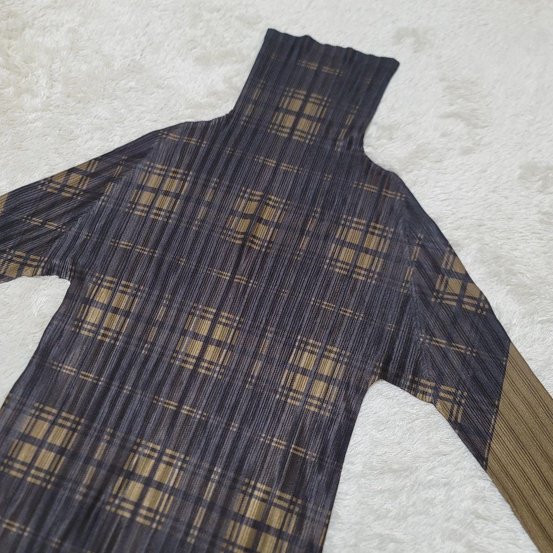 極美品✨プリーツプリーズ ハイネック 長袖カットソー 3 チェック