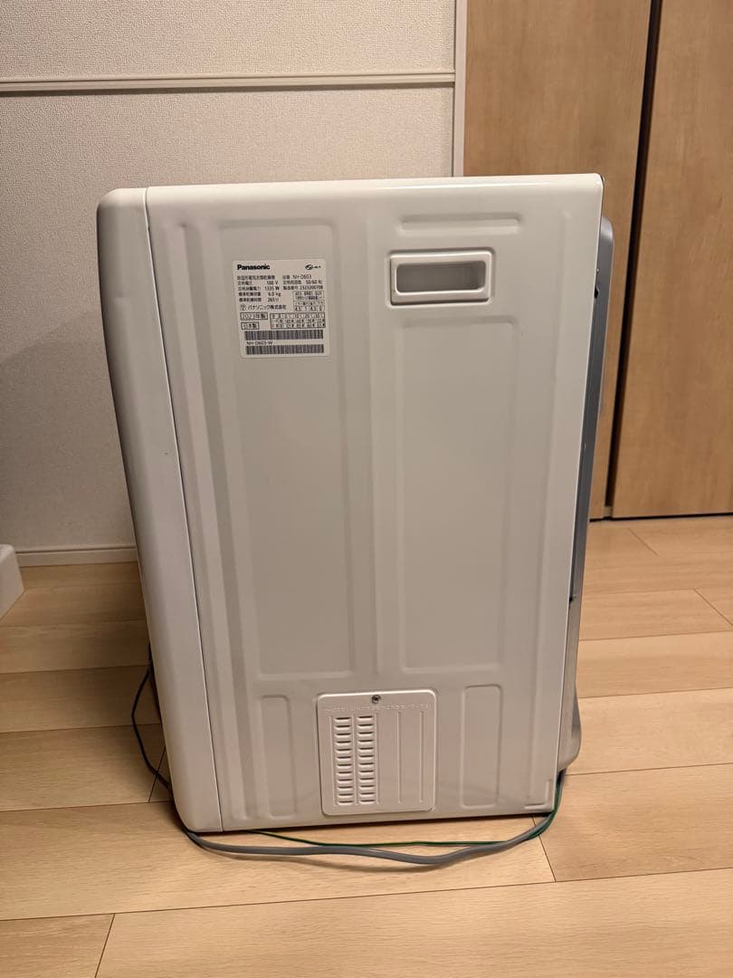 2023年製Panasonic NH D603電気式乾燥機 ホワイト　台付き