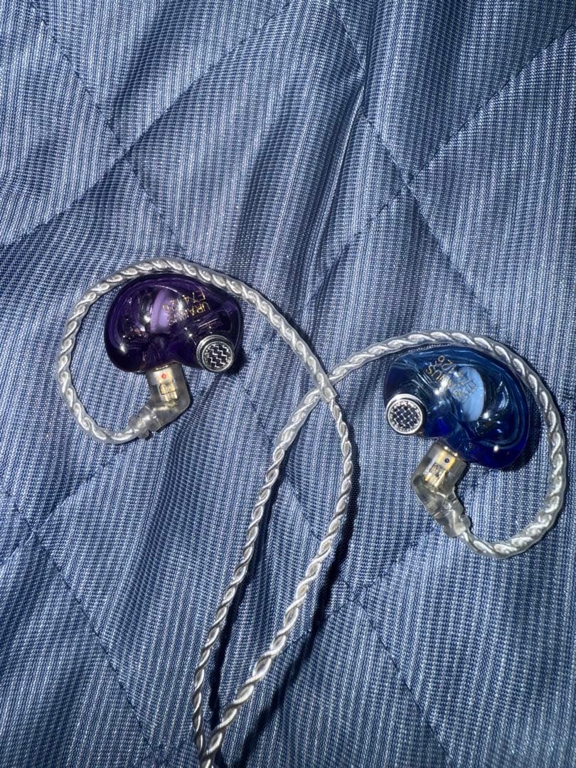 qdc uranus リケーブル可能 有線イヤホン